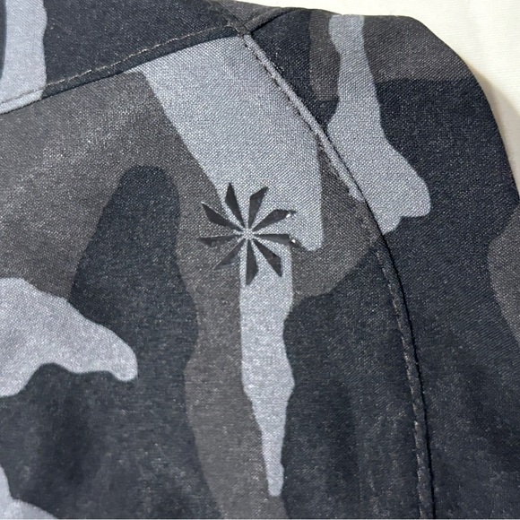 ATHLETA GIRL PLAY MORE 3" SHORTS black and gray camo size XXL 16 - Picture 7 of 13